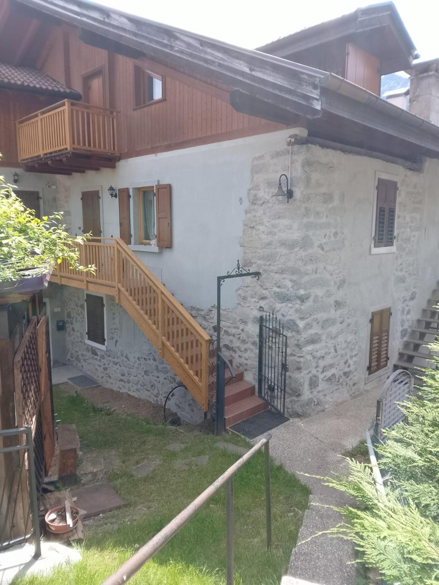 La Casa Di Siro Apartment Кадерцоне Екстериор снимка